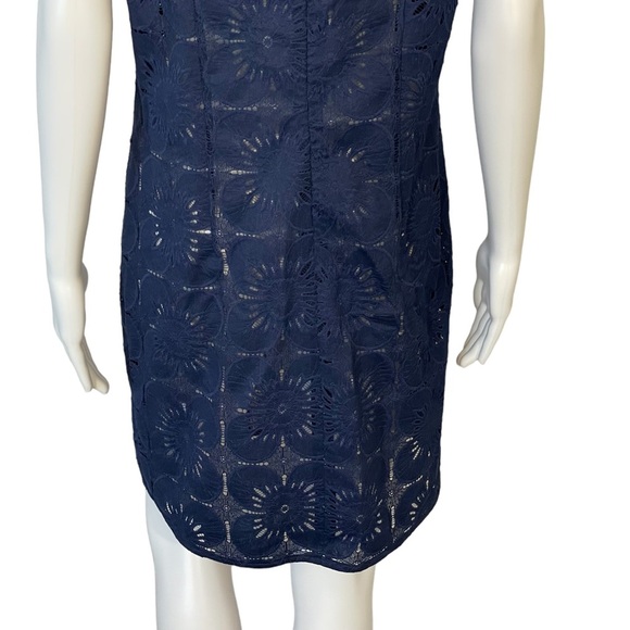Trina Turk Navy Floral Lace Semi Sheer Short Sleeve Shift Dress Sz 8 - Picture 9 of 10